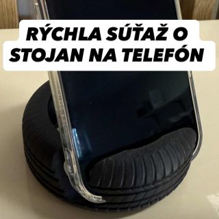 Súťaž súťaž súťaž !!! 1. Daj like na stránku 2. Do momentu napíš niekoho, komu by si chcel taký vidieť na stole 🙈 Zrebujem...